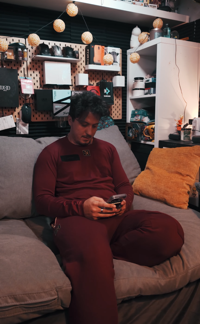 aim.one - longsleeve